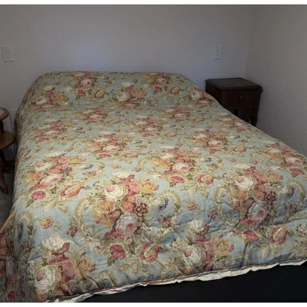 Waverly Linen Blend Reversible Comforter Floral Striped Full/Queen Sage Tones
